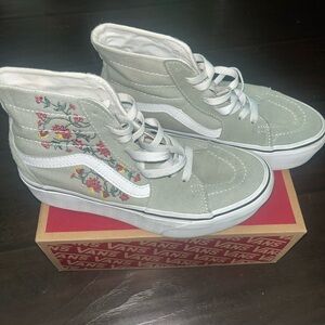 Vans Women's Sk8-Hi Floral High-Top Sneakers - Sage/White